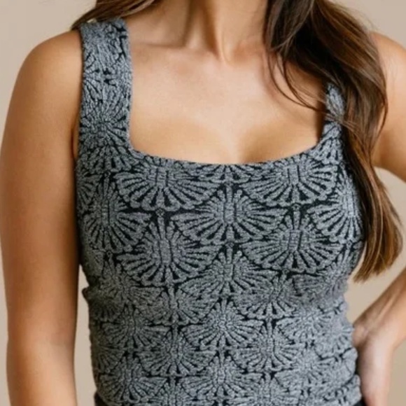 NWT! Coco & Shay Yours Truly Tank Color Gray Multiple Plus Sizes - Picture 2 of 11